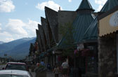 Het plaatsje Jasper in British Columbia is een goede plek om de Rocky Mountains te bezoeken in Canada
