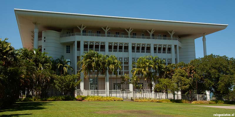 Het moderne Parlementsgebouw in Darwin