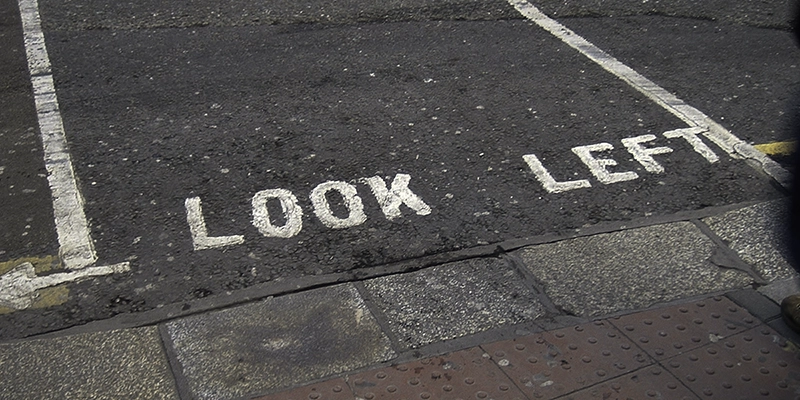 Let op het verkeer van links!