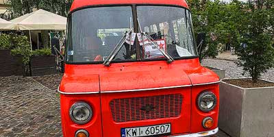 Krakau tour naar Nowa Huta met een klassiek Pools busje