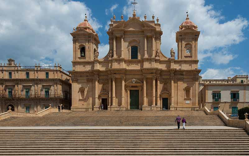 Chiesa di San Nicolò kathedraal in het prachtige stadje Noto