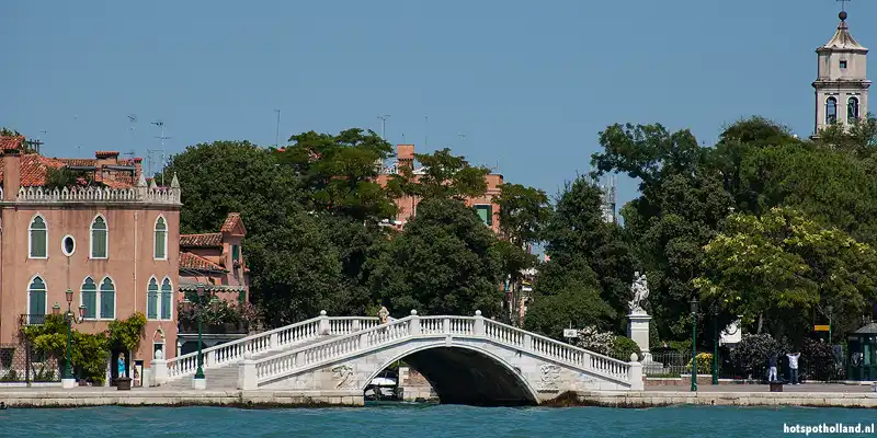 Het Castello district is een bezoek waard tijdens een vakantie in Venetie in Italie