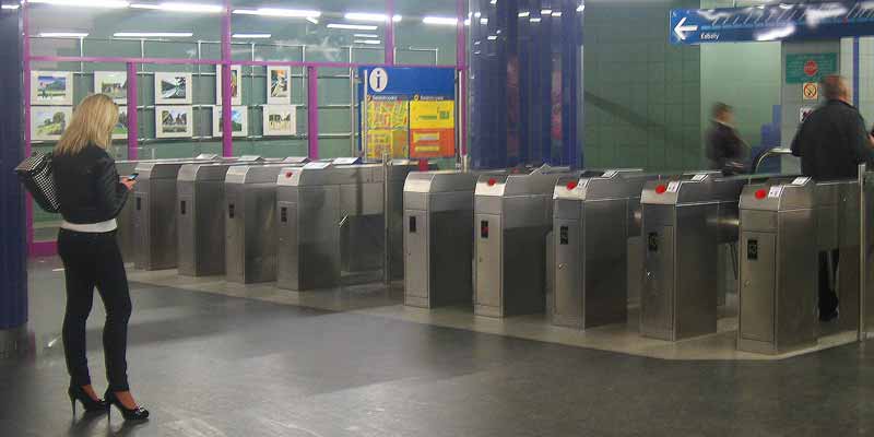 De metro van Warschau
